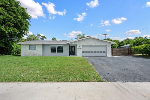 7423 Oakmont Dr, Greenacres, FL, 33467-1338 | Card Image