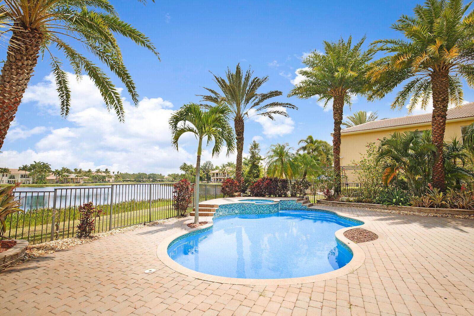 Baystone Cv, Boynton Beach, FL 33473