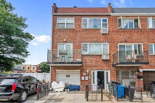 46 Rutherford Pl, Brooklyn, NY, 11214-4528 | Card Image