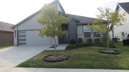 713 Trinity Park Trl, Alvarado, TX, 76009-2679 | Card Image