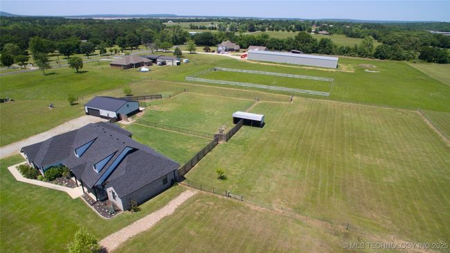 110 W Zachry Ln, House other with 3 bedrooms, 3 bathrooms and null parking in Stigler OK | Image 41