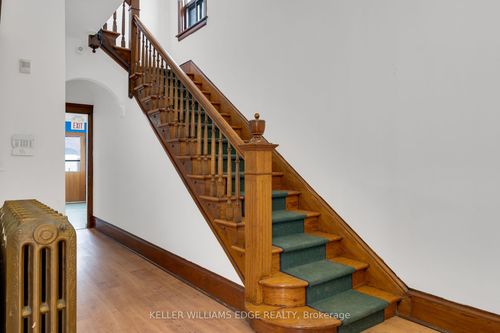 760 King St E, Hamilton, ON, L8M1A6 | Card Image