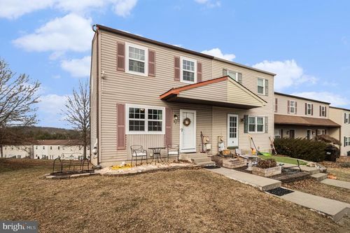 37 Pennypacker Dr, SCHWENKSVILLE, PA, 19473-1000 | Card Image