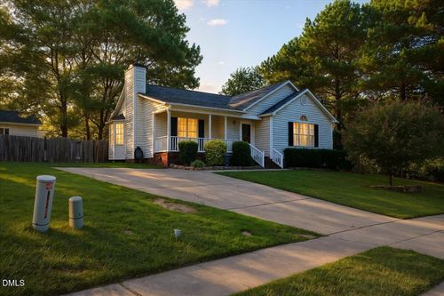 1008 S Fieldhaven Dr, Fuquay Varina, NC, 27526-6888 | Card Image