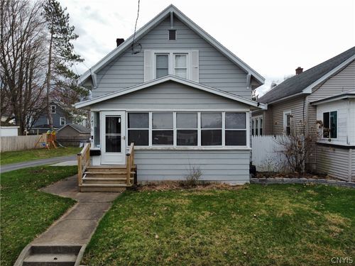 747 W Liberty St, Rome, NY, 13440-3957 | Card Image