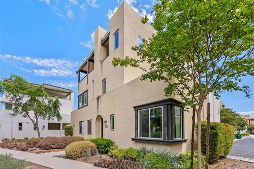 123 Interval, Irvine, CA, 92618-0864 | Card Image