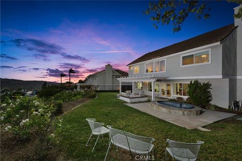 781 S Goldfinch Way, Anaheim, CA, 92807-4439 | Card Image