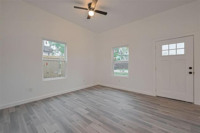 9003 Hilda St, House other with 4 bedrooms, 3 bathrooms and null parking in Houston TX | Image 23