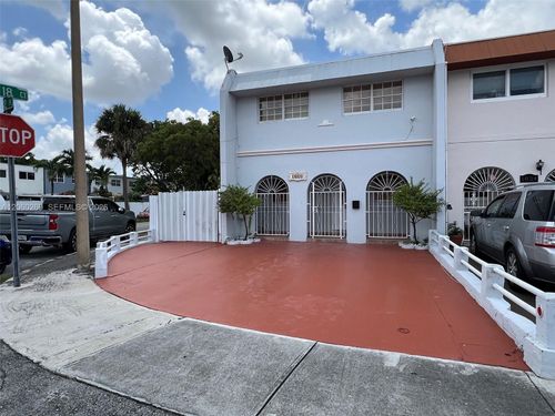 1820 W 72nd Pl, Hialeah, FL, 33014-3709 | Card Image