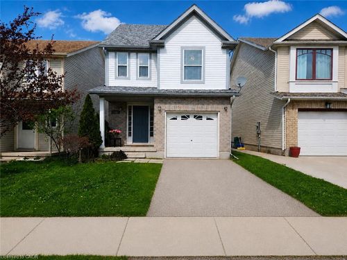 712 Angler Way, Waterloo, ON, N2K4L6 | Card Image