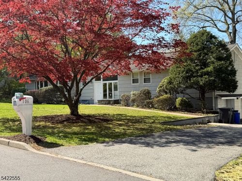 106 Dogwood Dr, Oakland, NJ, 07436-2652 | Card Image