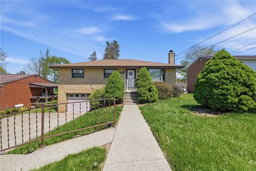 105 Mayer Dr, Oakdale, PA, 15071-9430 | Card Image