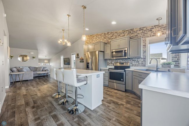 Kitchen | Image 11