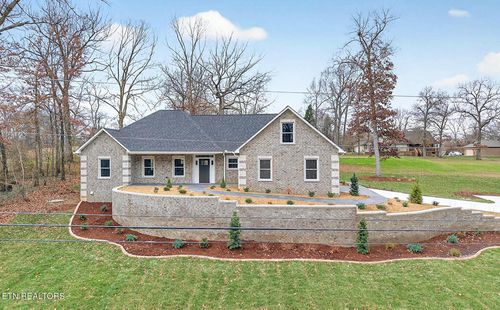 941 E Deer Creek Dr, Crossville, TN, 38571-3239 | Card Image