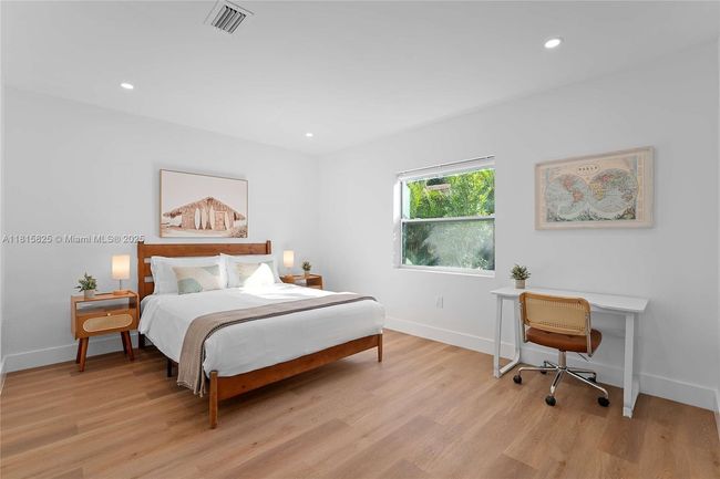 APT-2 - 921 Ne 16 Th Ter, Condo with 2 bedrooms, 2 bathrooms and null parking in Fort Lauderdale FL | Image 21