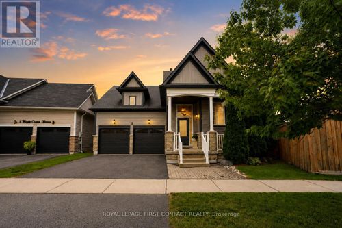 3 Maple Crown Terr, Barrie, ON, L4M7H3 | Card Image