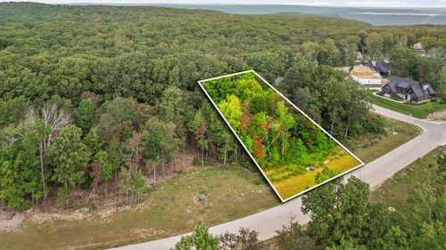 3274 River Gorge Dr, Chattanooga, TN, 37419-2454 | Card Image