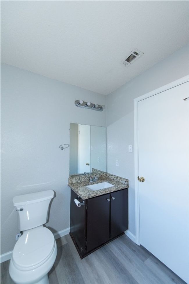 Secondary full bath. It does have a full tub/shower just not​​‌​​​​‌​​‌‌​‌‌​​​‌‌​​‌‌​‌​​​​​‌ shown | Image 23
