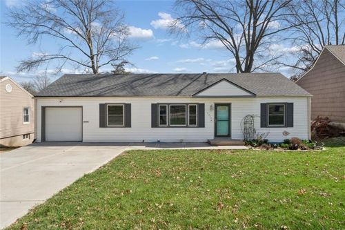 5515 Granada Ln, Roeland Park, KS, 66205-2503 | Card Image