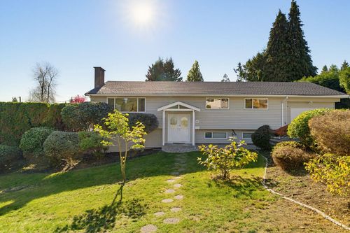 2007 Floralynn Cres, North Vancouver, BC, V7J2W1 | Card Image