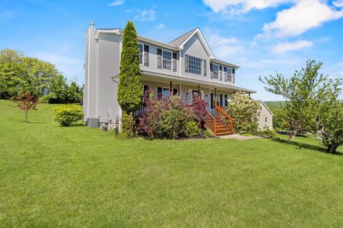 27 Salk Dr, Highland, NY, 12528-1818 | Card Image