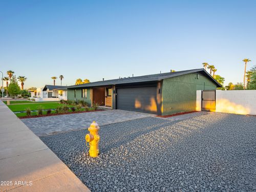2901 N 81st Pl, Scottsdale, AZ, 85251-5825 | Card Image