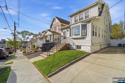 13 Butler Place, Kearny, NJ, 07032 | Card Image