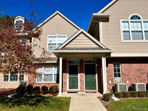 11405 N Woods Dr, Shelby Twp, MI, 48317-1848 | Card Image