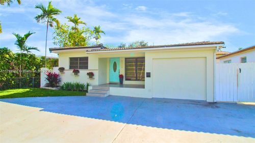 0-6110 Sw S Waterway Dr, Miami, FL, 33155 | Card Image