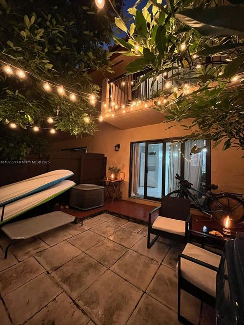 7856 Sw 102nd Ln, Miami, FL, 33156-8116 | Card Image