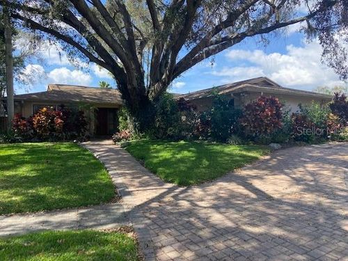 13304 Meadowwood Ct, TAMPA, FL, 33618-8623 | Card Image