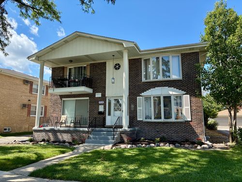 4528 Elm Ave, Brookfield, IL, 60513-2370 | Card Image