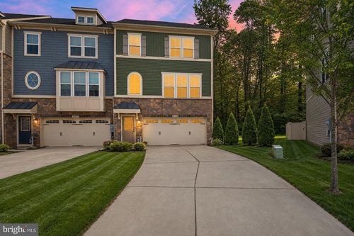 8249 Hickory Hollow Dr, GLEN BURNIE, MD, 21060-8721 | Card Image