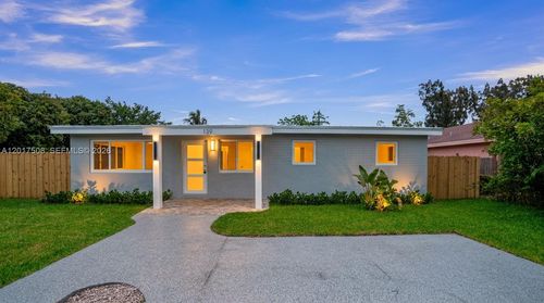 139 Nw 12th Ave, Delray Beach, FL, 33444-1645 | Card Image