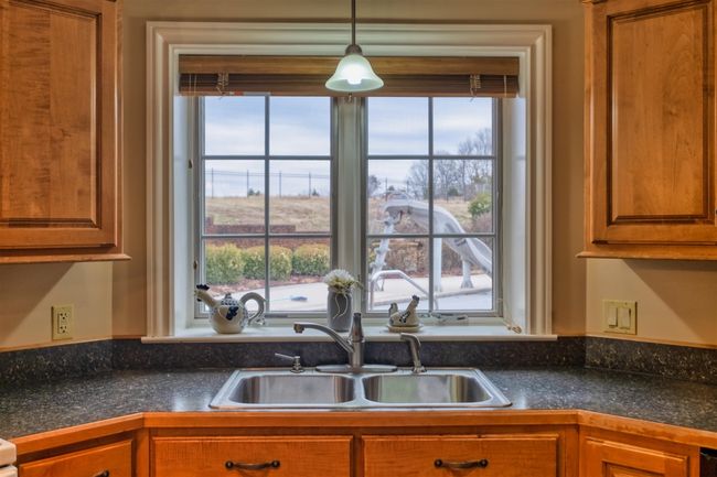 122 Fairway Acres Dr, House other with 7 bedrooms, 5 bathrooms and null parking in Dunmor KY | Image 59