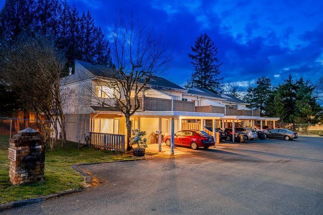 26755 30 A Avenue, Townhouse with 3 bedrooms, 1 bathrooms and 2 parking in Langley BC | Image 1