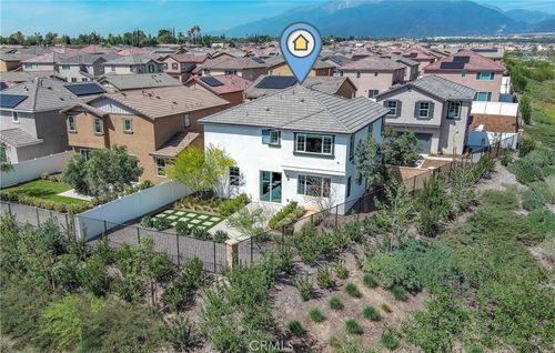 2435 Gunner Ridge Way, Rialto, CA, 92377-4005 | Card Image