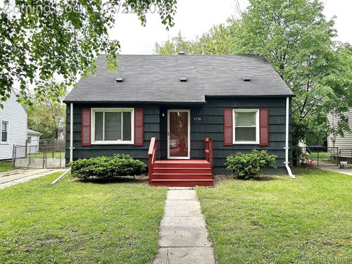 1534 Berrywood Ln, Flint, MI, 48507-5354 | Card Image