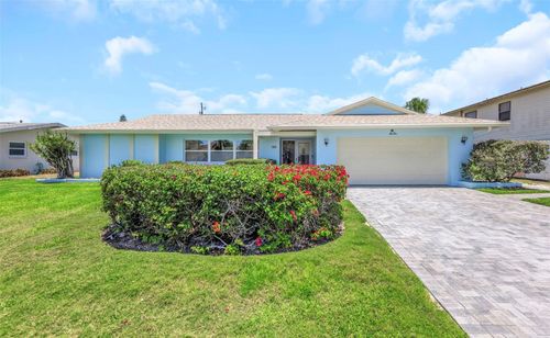 111 24th St, BELLEAIR BEACH, FL, 33786-3418 | Card Image