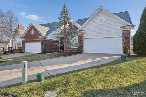 460 Shetland Valley Ct, Chesterfield, MO, 63005-4842 | Card Image