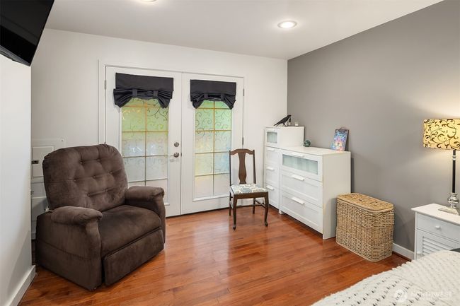 Spacious primary | Image 13