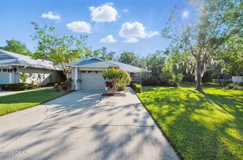 10 Lake Forest Cir N, PALM COAST, FL, 32137-8001 | Card Image