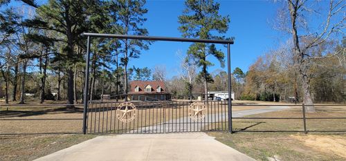 26181 Pecan Grv, Cleveland, TX, 77328-6995 | Card Image