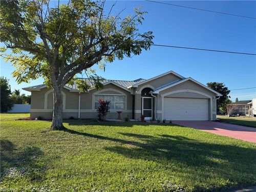 210 Plainfield St, LEHIGH ACRES, FL, 33936-7529 | Card Image