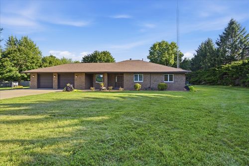 7919 E 1425 North Rd, Bloomington, IL, 61705-6857 | Card Image