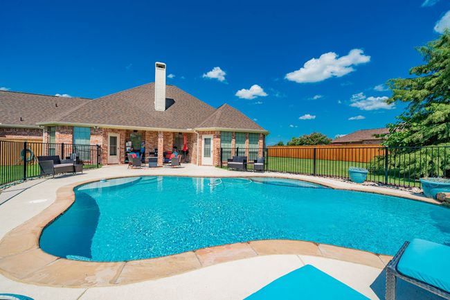 2577 W Alamosa Dr, House other with 4 bedrooms, 3 bathrooms and null parking in Terrell TX | Image 7