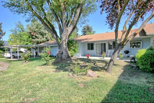 3920 W Main Street, Medford, OR, 97501 | Card Image