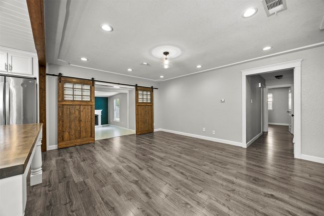512 Judith St, House other with 3 bedrooms, 2 bathrooms and null parking in Burleson TX | Image 6