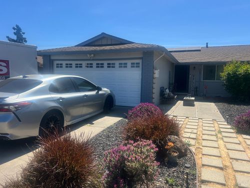 725 San Pedro St, Fairfield, CA, 94533-4031 | Card Image