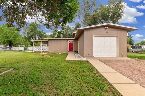 1209 Maxwell St, Colorado Springs, CO, 80906-5541 | Card Image
